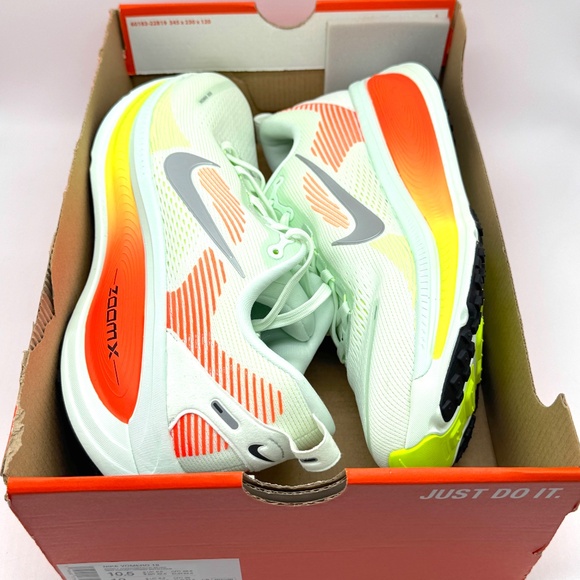 Nike Mens Vomero 18 Barely Green Silver Shoes Sz 10.5 New Running HM6803-300 main image 7